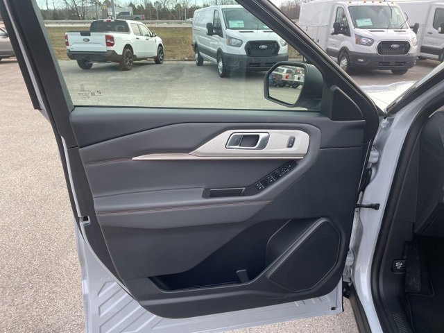 New 2026 Ford Explorer Active image 19