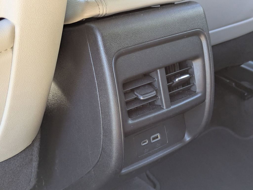 Used 2023 Cadillac XT4 Premium Luxury image 26