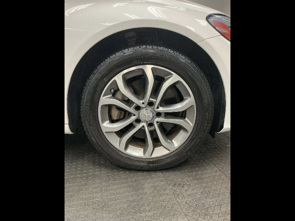 Used 2016 Mercedes-Benz C 300 4MATIC Sedan image 37