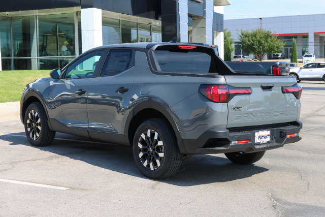 New 2027 Hyundai Santa Cruz SE FWD image 5