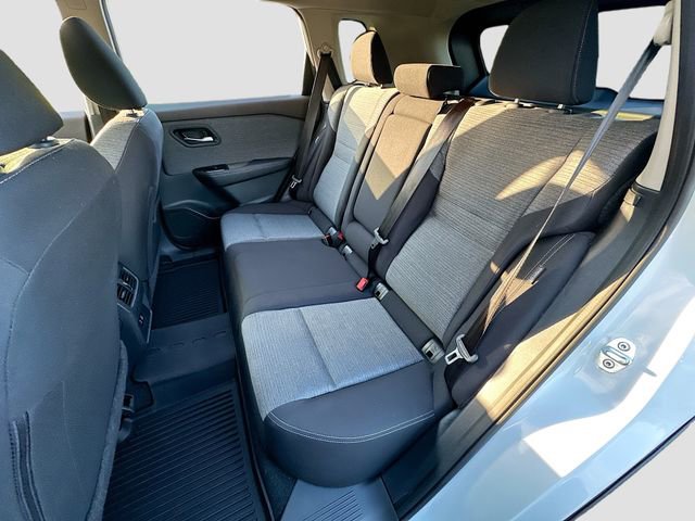 Used 2023 Nissan Rogue SV AWD/4WD image 23