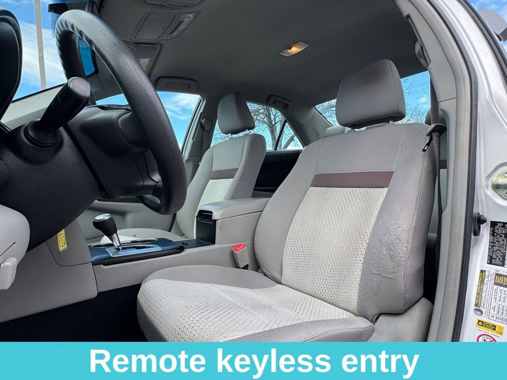 Used 2012 Toyota Camry LE image 18