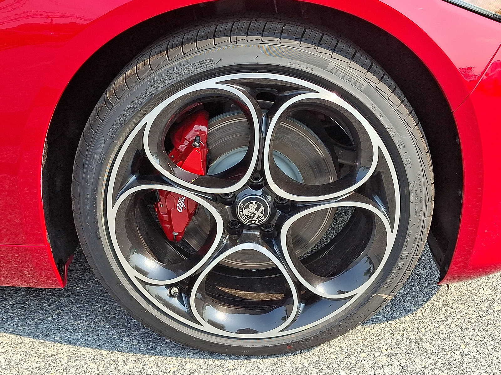 New 2026 Alfa Romeo Giulia AWD image 11