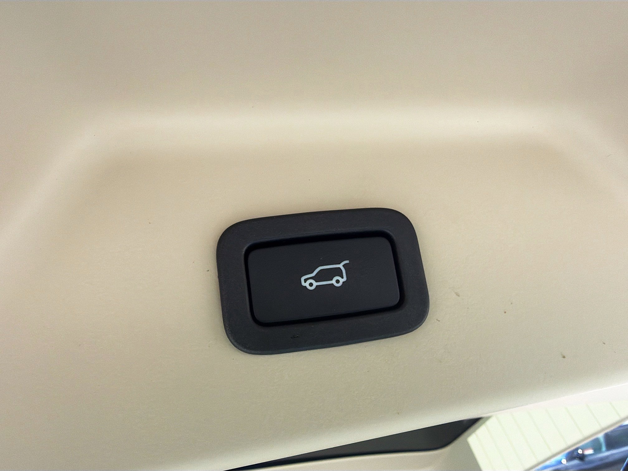 Used 2019 Land Rover Range Rover HSE image 14