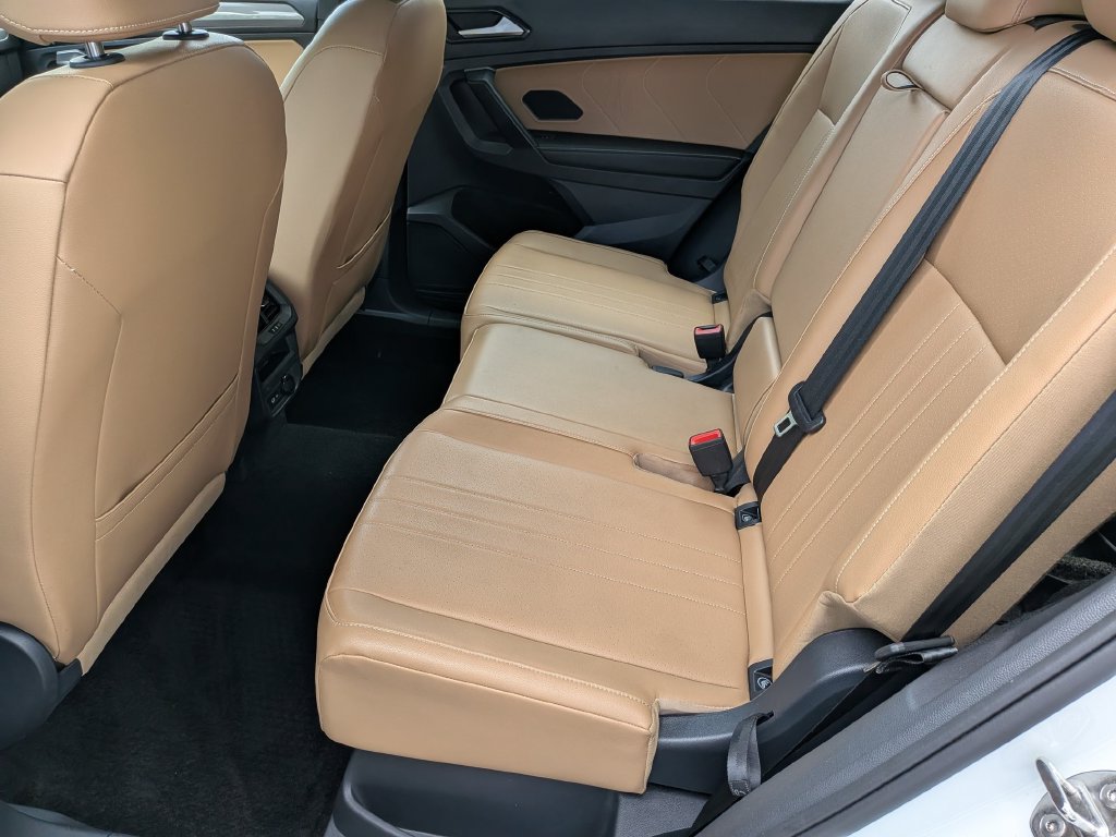 Certified 2024 Volkswagen Tiguan SE AWD/4WD image 29