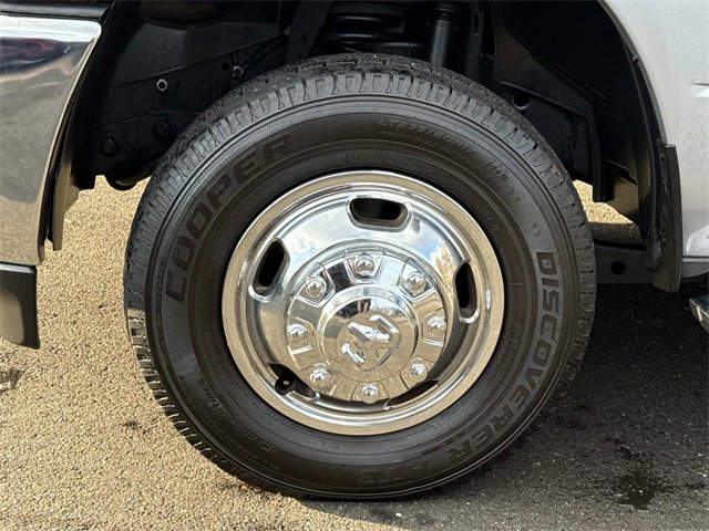 Used 2024 RAM 3500 Big Horn image 7