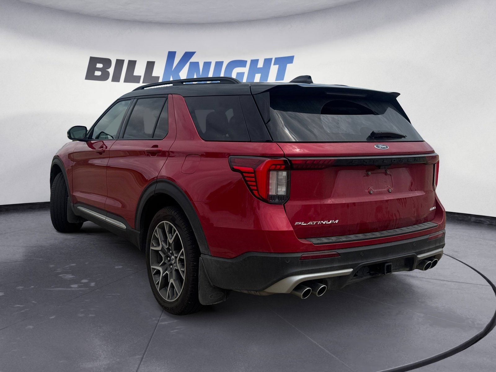 Used 2025 Ford Explorer Platinum w/ Ultimate Package AWD/4WD image 3