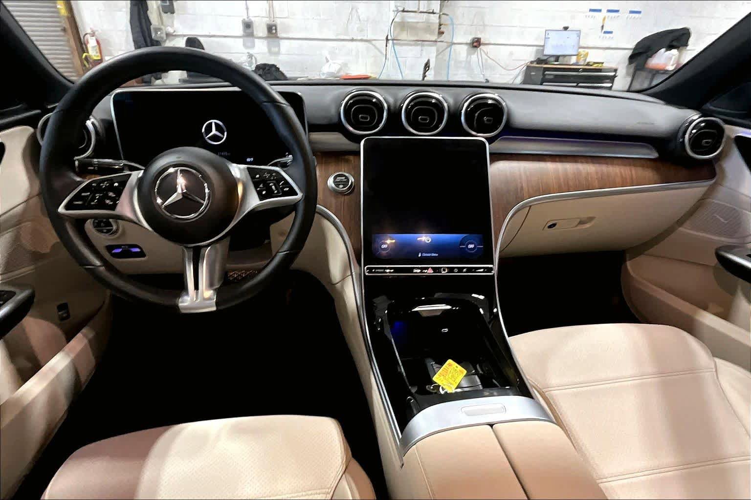 Used 2023 Mercedes-Benz C 300 4MATIC Sedan image 16