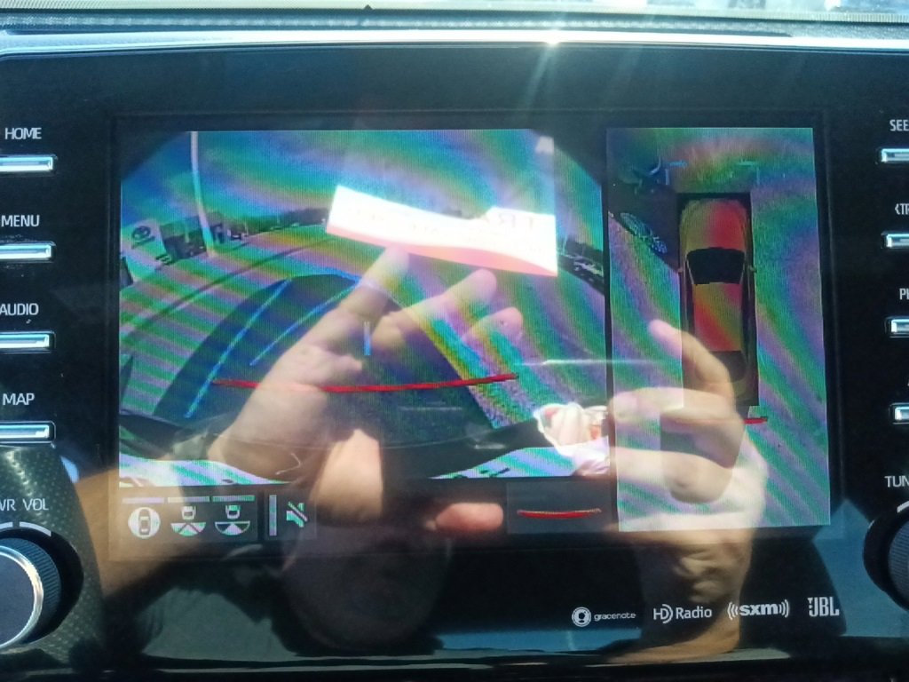 Used 2021 Toyota Avalon Limited image 23