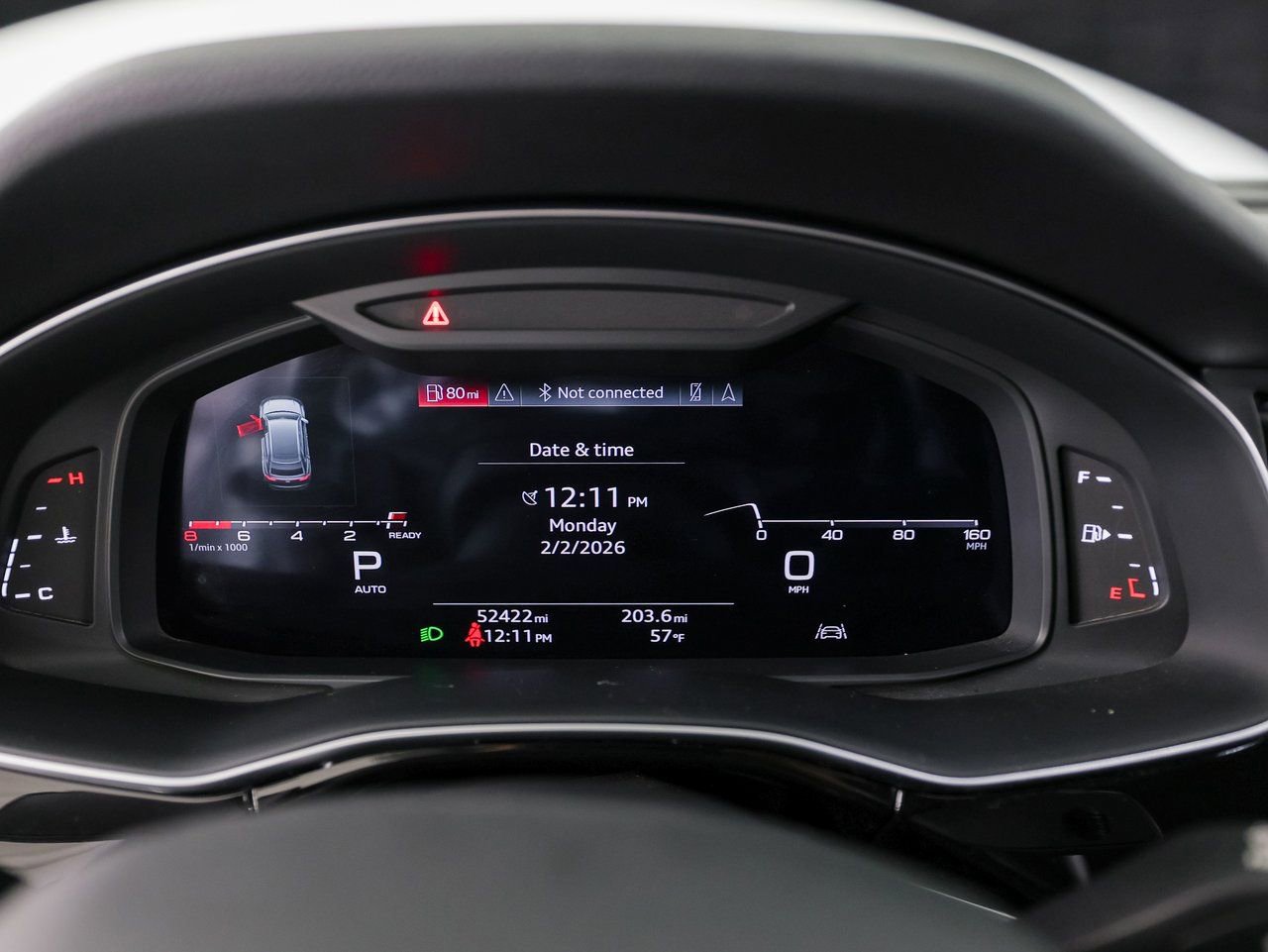 Used 2022 Audi Q8 Premium image 15