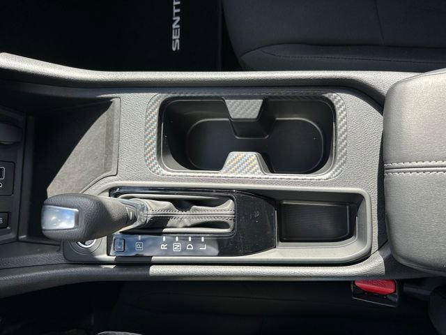 Used 2025 Nissan Sentra S image 19