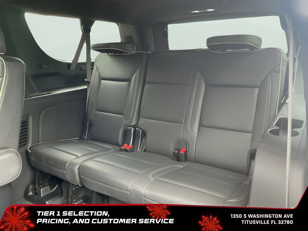 Used 2025 Chevrolet Suburban Premier RWD image 28