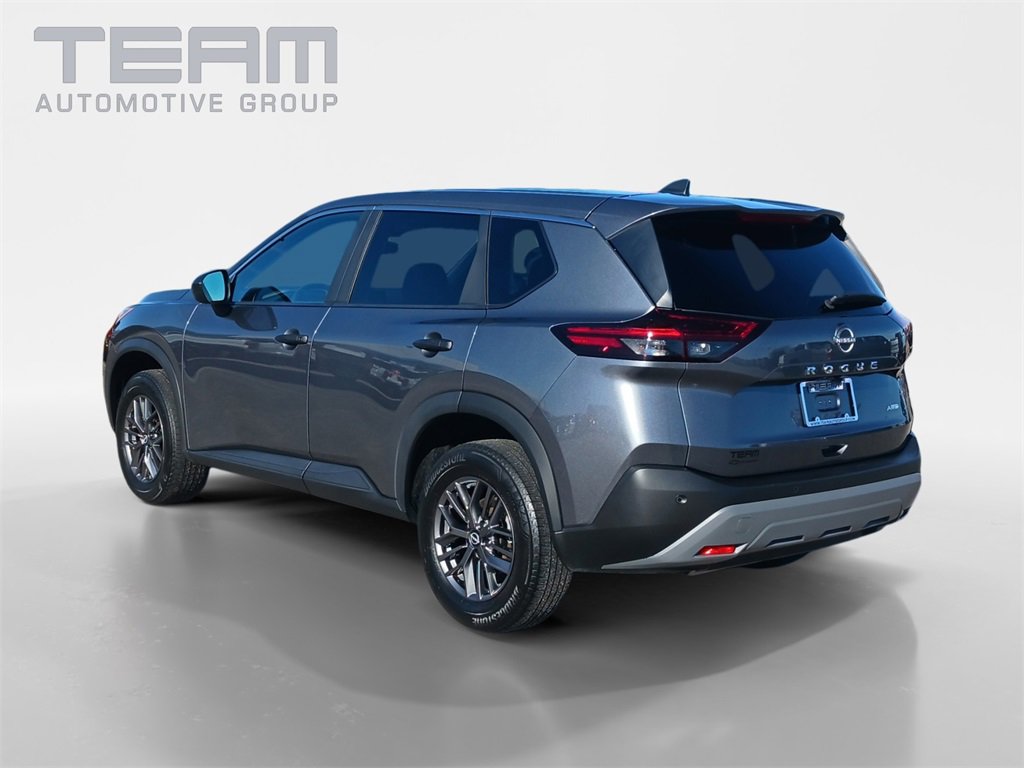 Used 2023 Nissan Rogue S image 5