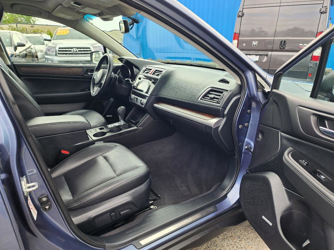 Used 2016 Subaru Outback 2.5i Limited AWD/4WD image 29
