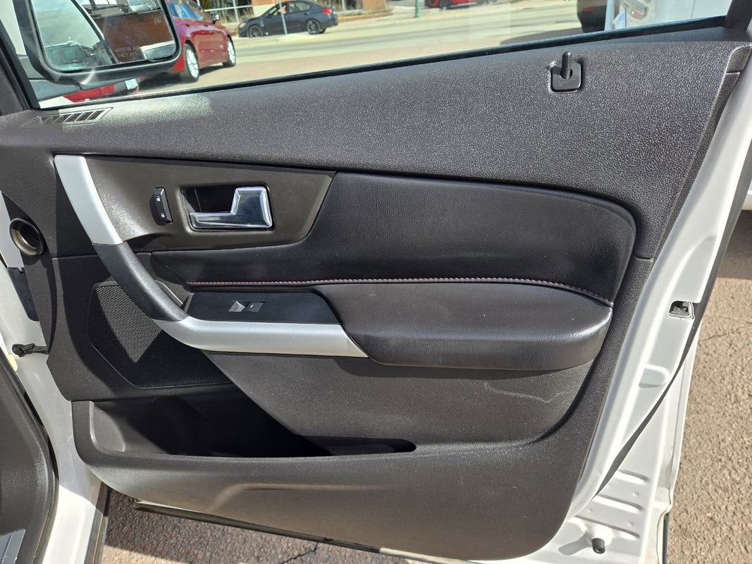 Used 2011 Ford Edge Limited w/ 301A Rapid Spec Order Code image 21