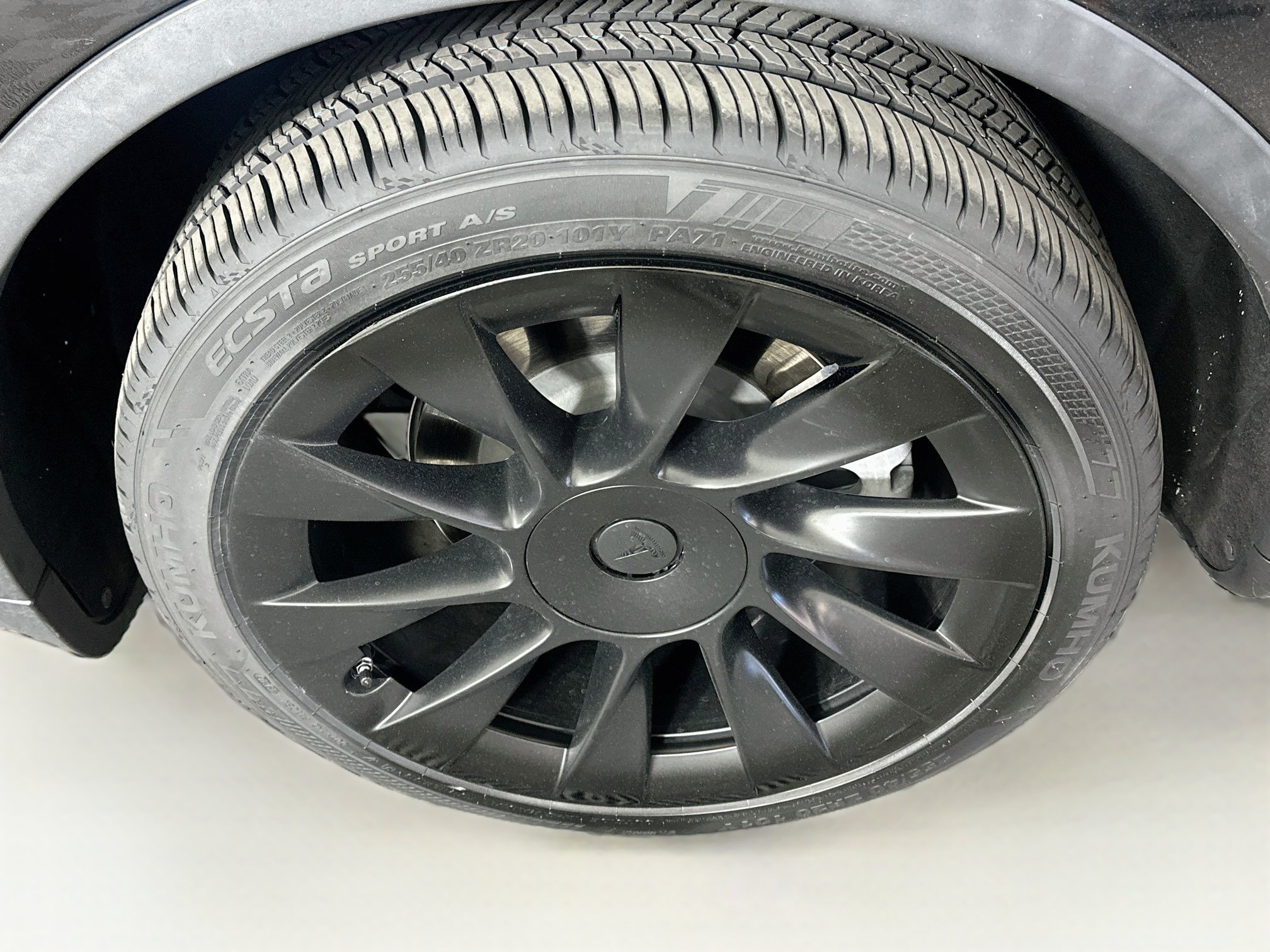 Used 2020 Tesla Model Y Long Range AWD/4WD image 11
