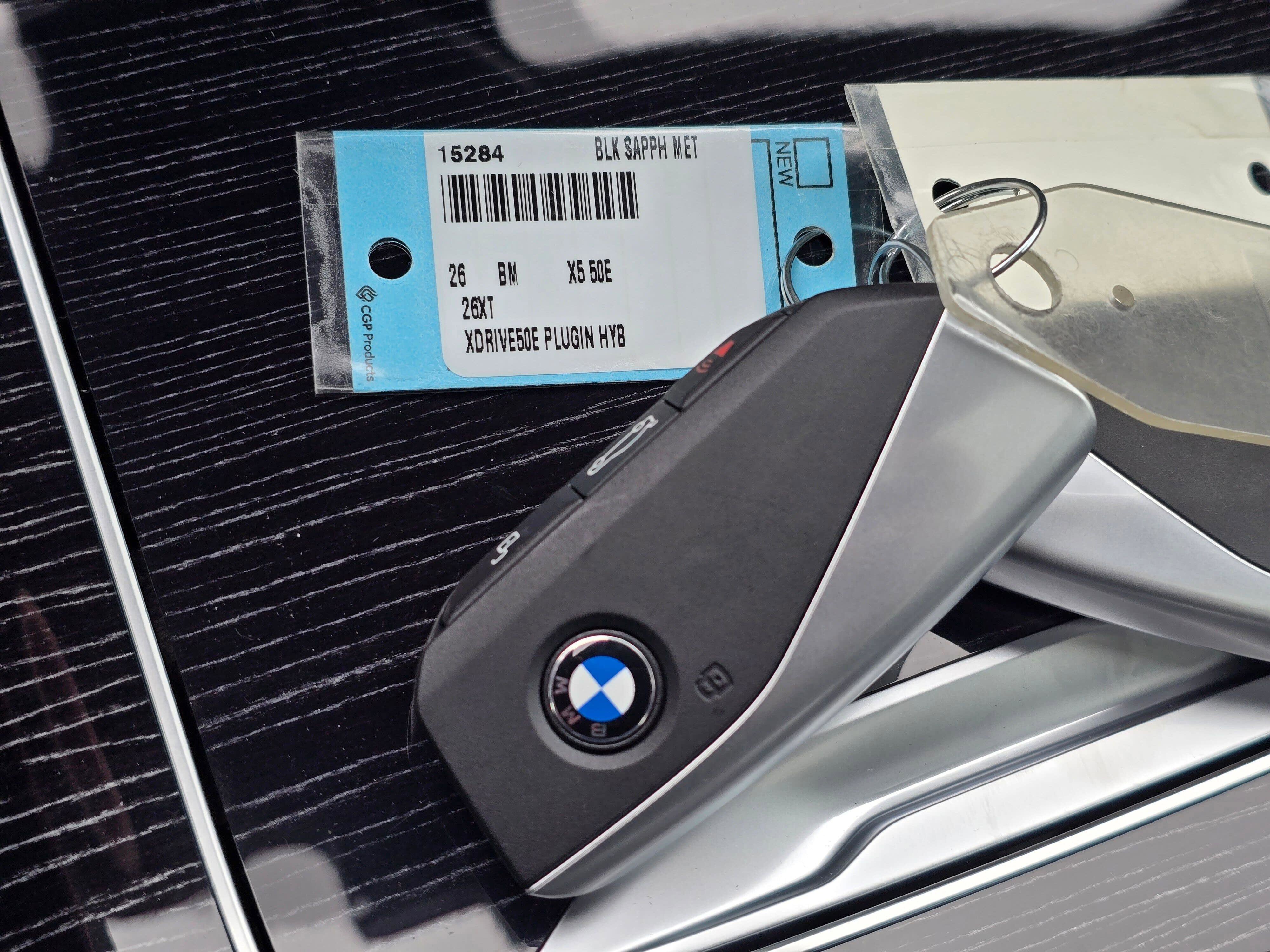 New 2026 BMW X5 xDrive50e w/ Executive Package image 32