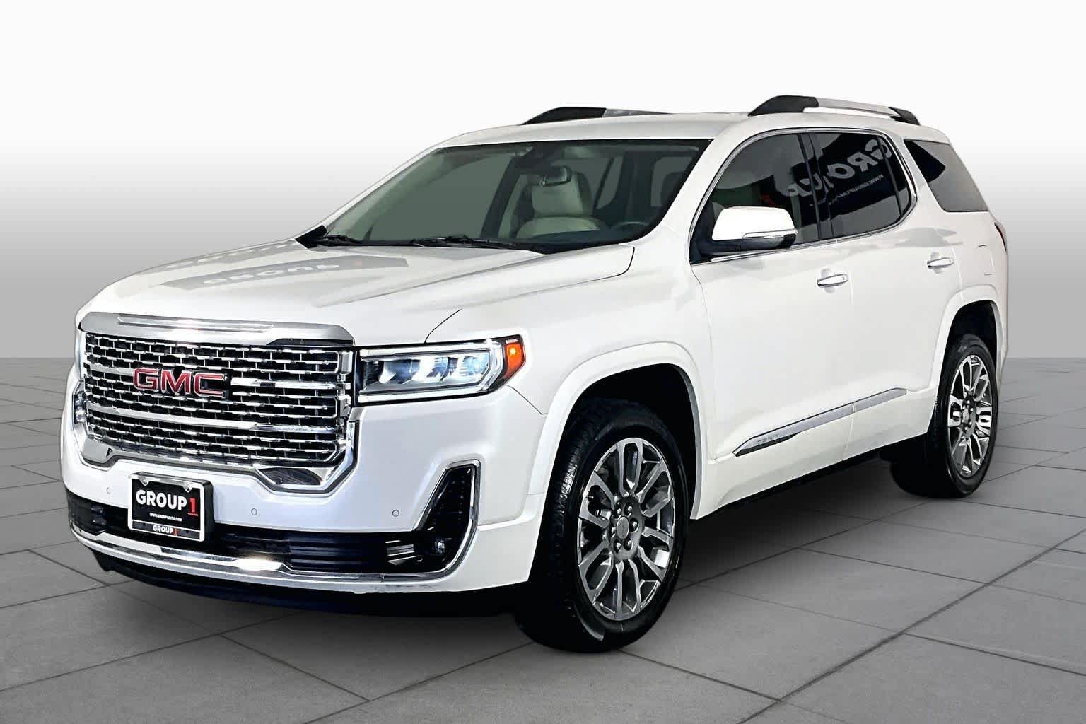 Certified 2023 GMC Acadia Denali FWD image 2