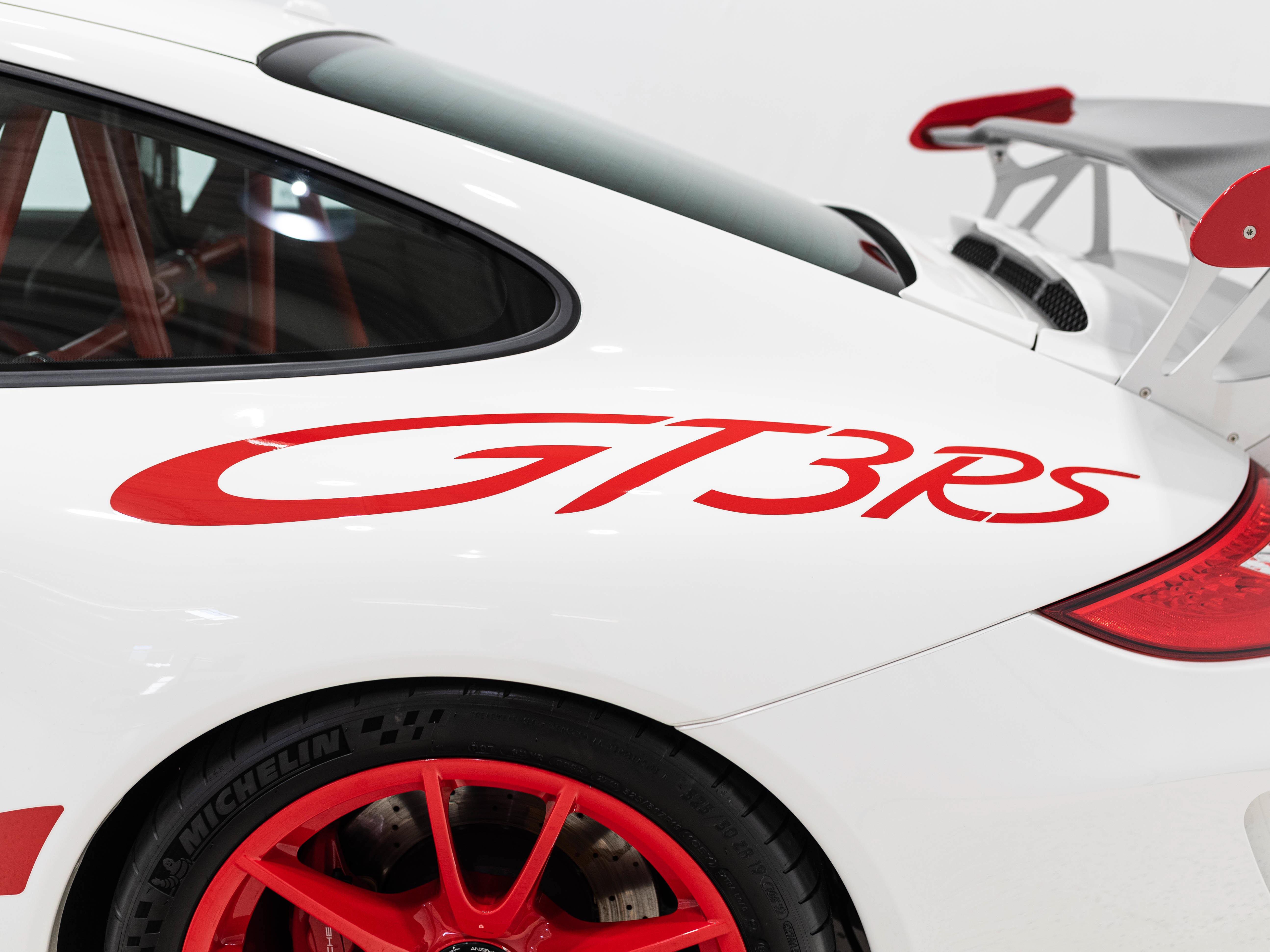 Used 2011 Porsche 911 GT3 RS RWD image 11