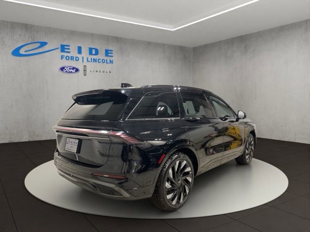 New 2025 Lincoln Nautilus Reserve w/ Jet Appearance Package image 7