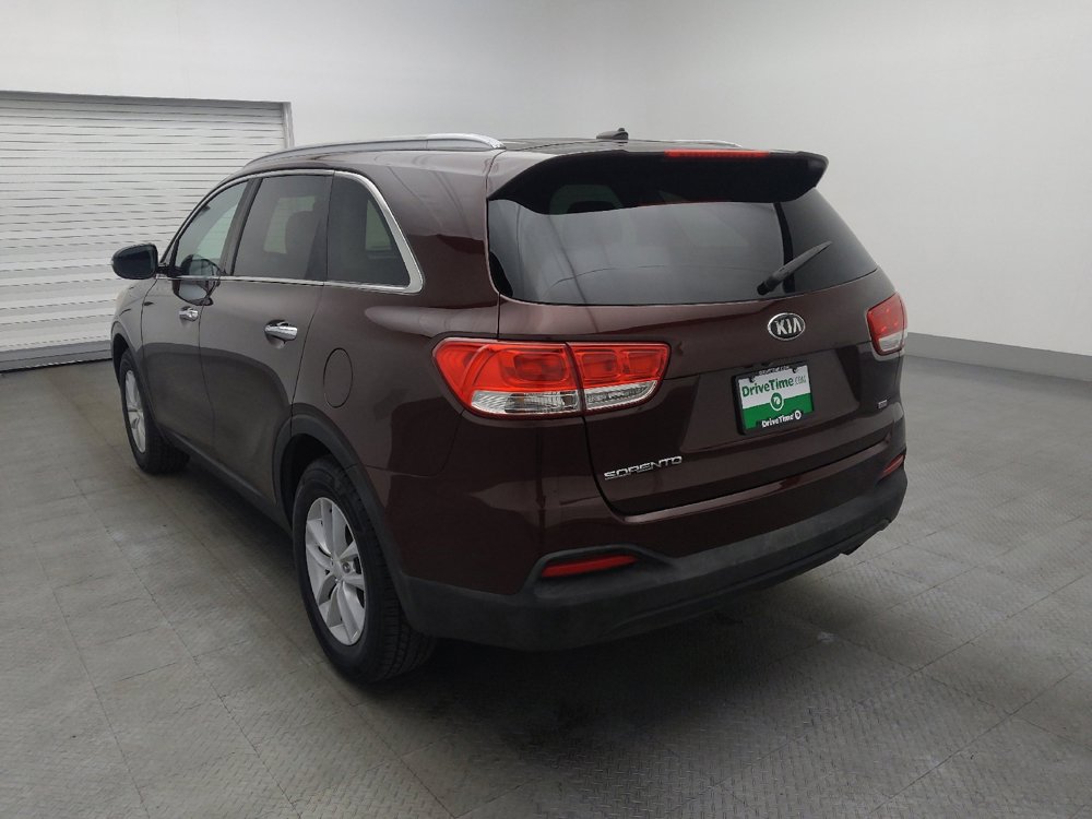 Used 2017 Kia Sorento LX image 5