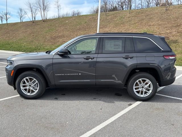New 2026 Jeep Grand Cherokee Laredo AWD/4WD image 4