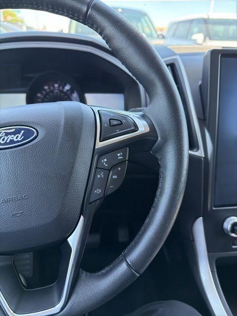 Used 2024 Ford Edge SEL w/ Convenience Package image 12