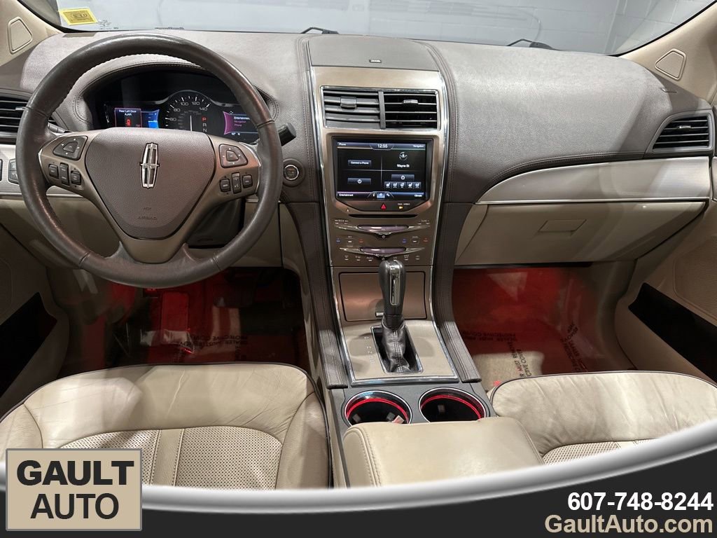 Used 2015 Lincoln MKX AWD w/ Equipment Group 102A image 7