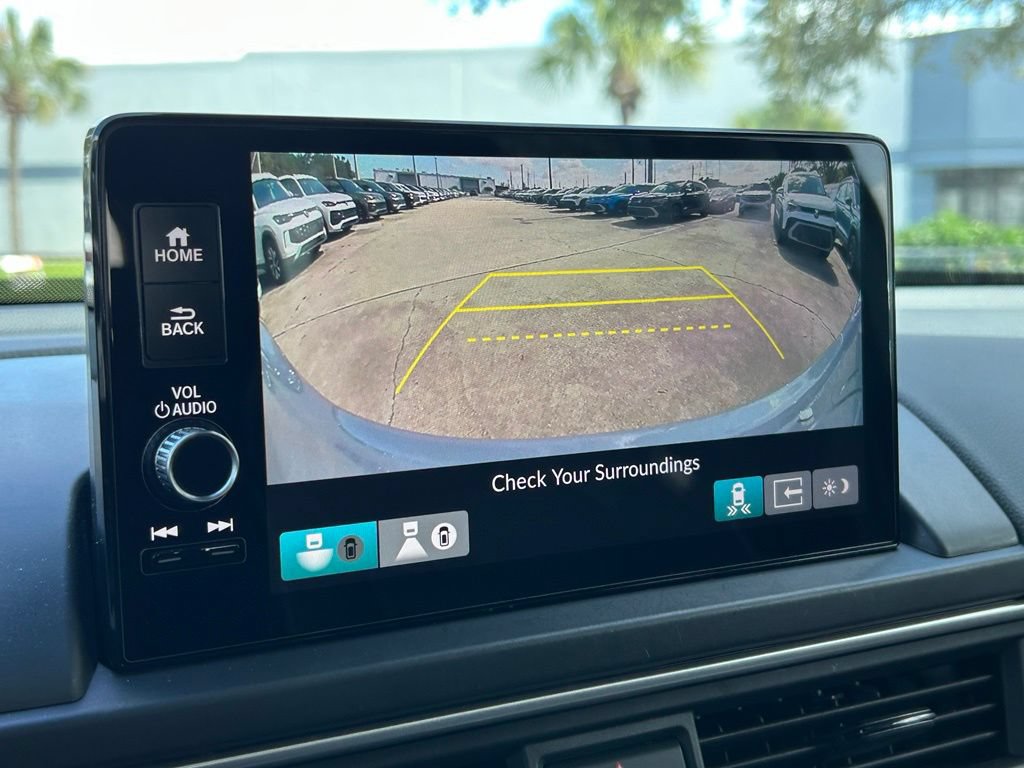 Used 2024 Honda Pilot Elite image 18
