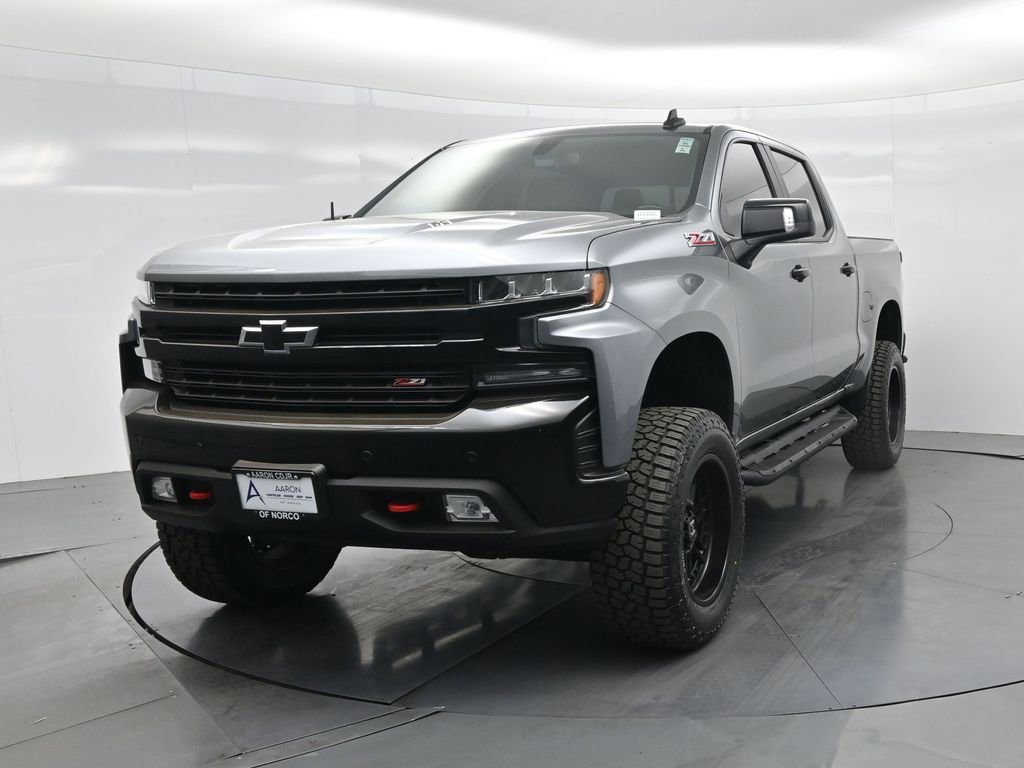 Used 2021 Chevrolet Silverado 1500 LT Trail Boss w/ Convenience Package II image 3