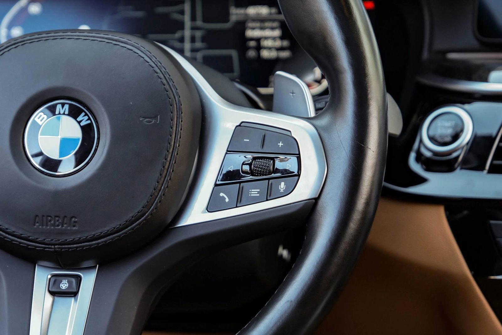 Used 2023 BMW 540i xDrive w/ Executive Package image 27