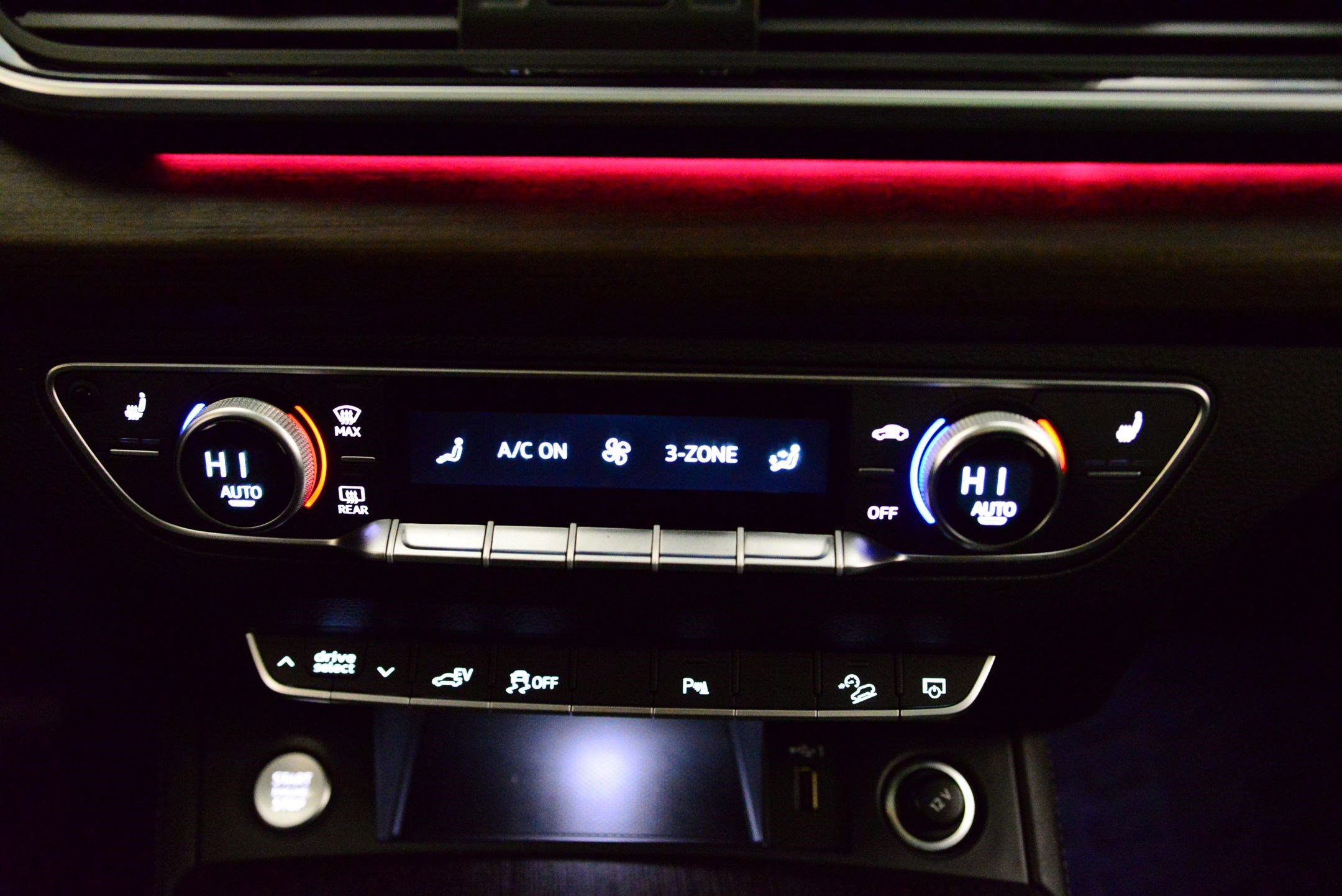 Certified 2025 Audi Q5 e Premium Plus image 17