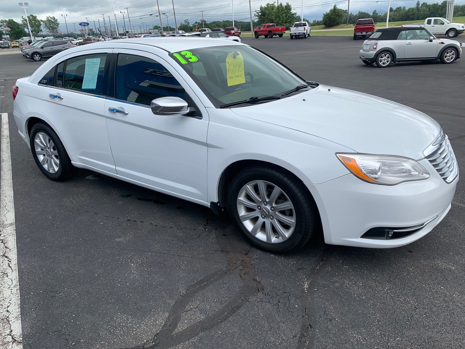 Used 2013 Chrysler 200 Limited FWD image 3