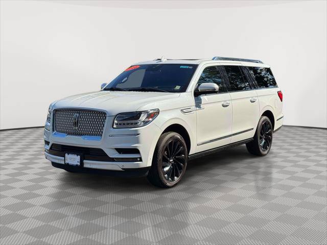 Used 2020 Lincoln Navigator L Reserve w/ Equipment Group 208A Reserve AWD/4WD image 3