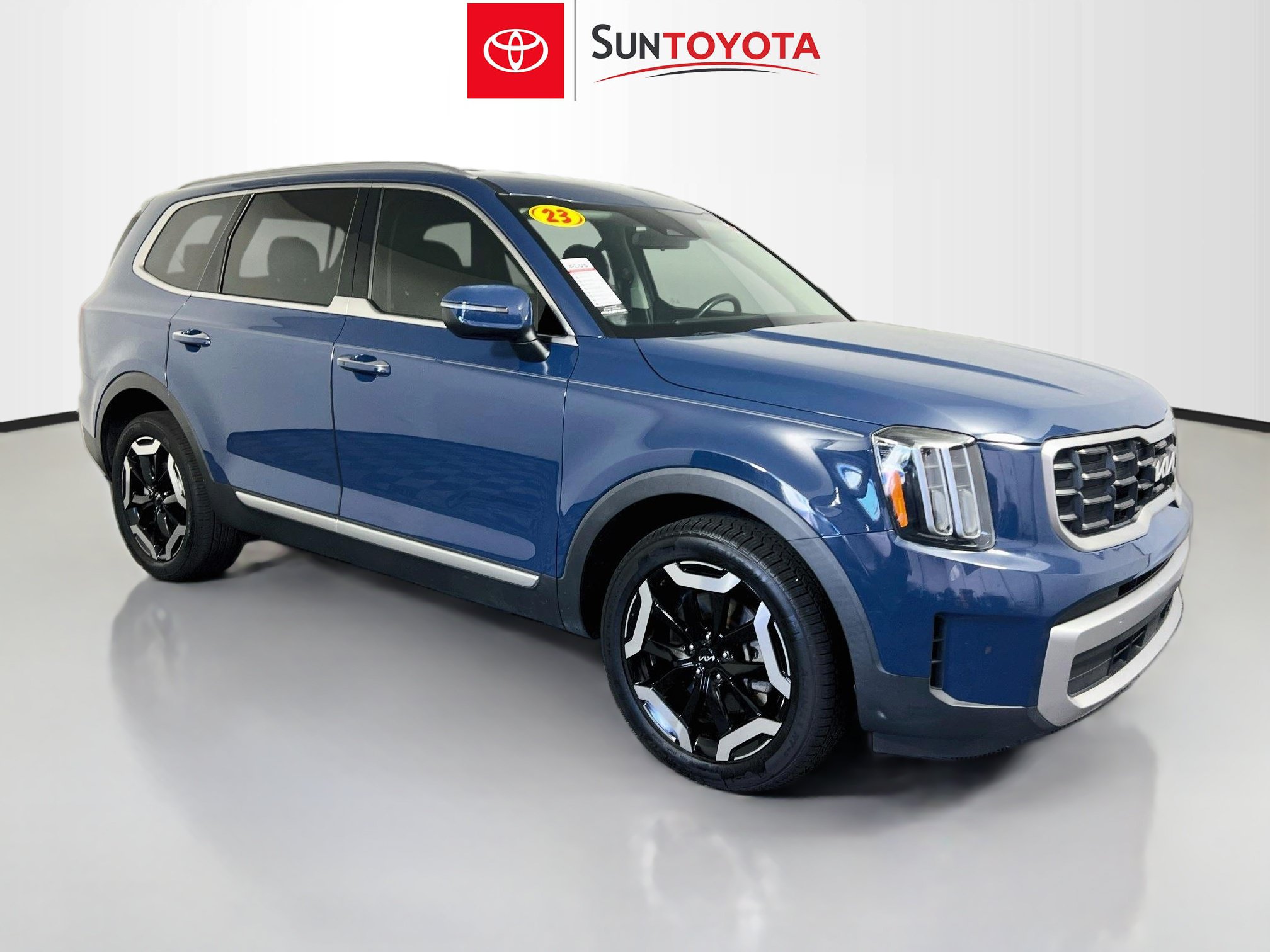 Used 2023 Kia Telluride S
