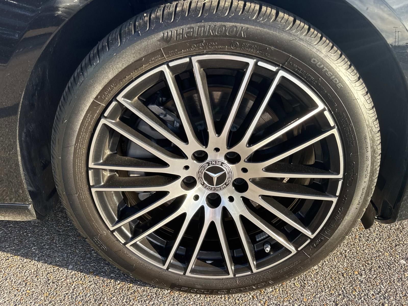 Used 2024 Mercedes-Benz C 300 Sedan image 4