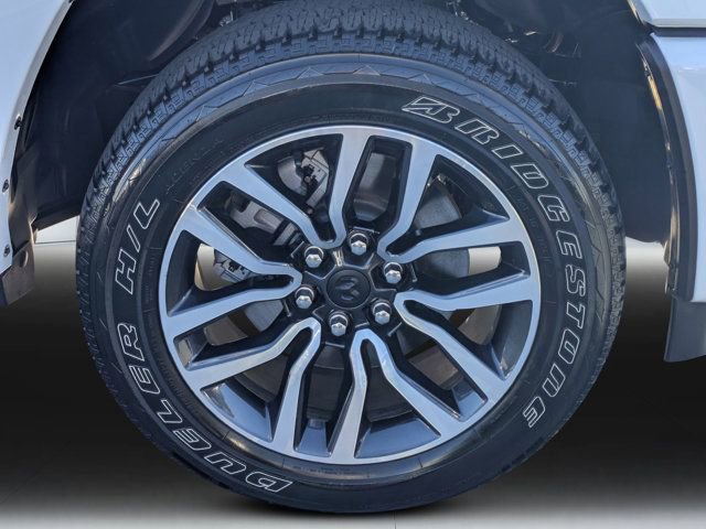 Used 2026 RAM 1500 Limited w/ Body Color Bumper Group AWD/4WD image 9