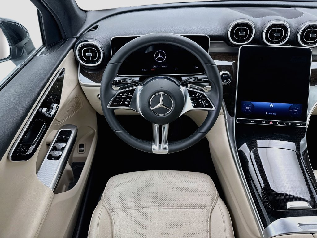 Certified 2026 Mercedes-Benz GLC 300 image 10
