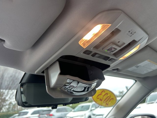 Used 2023 Toyota Highlander Platinum image 34