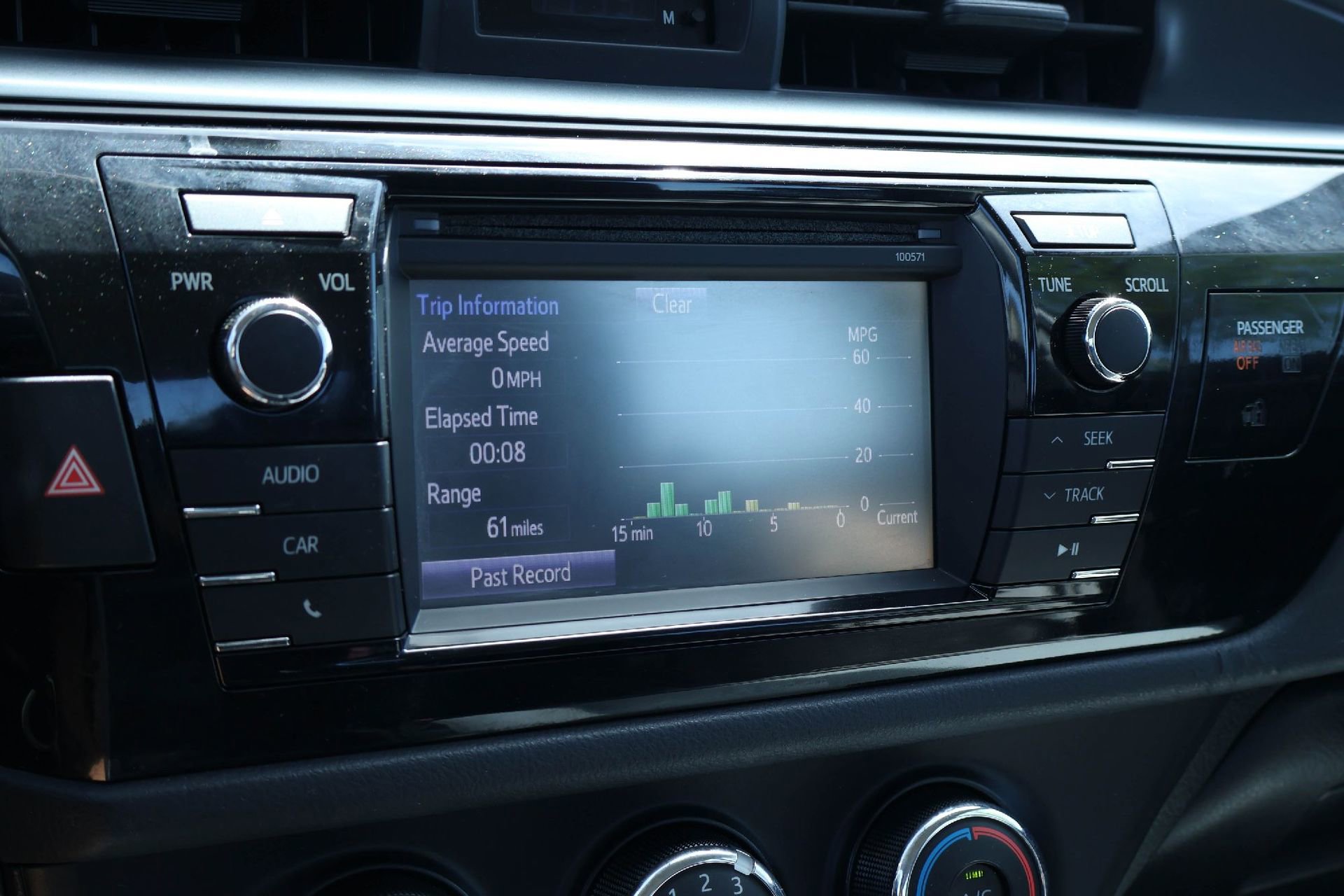 Used 2016 Toyota Corolla L image 29