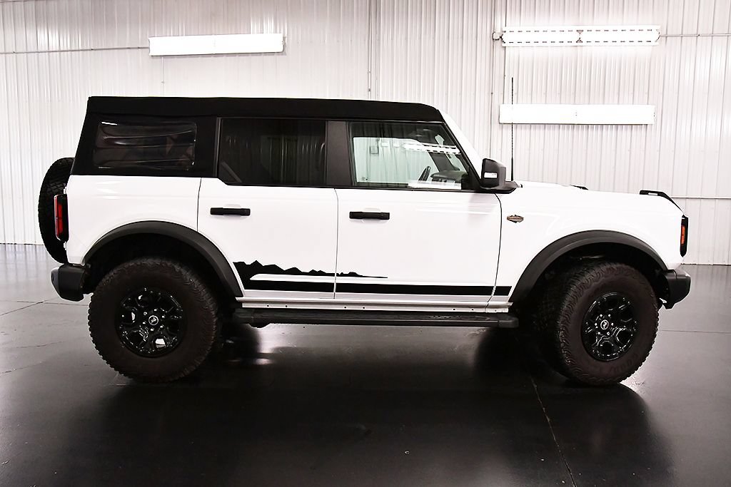 Used 2023 Ford Bronco Wildtrak AWD/4WD image 8