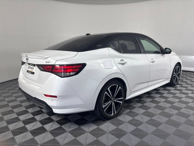 Used 2022 Nissan Sentra SR w/ SR Premium Package FWD image 38