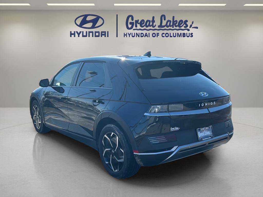 Used 2024 Hyundai Ioniq 5 SEL image 3