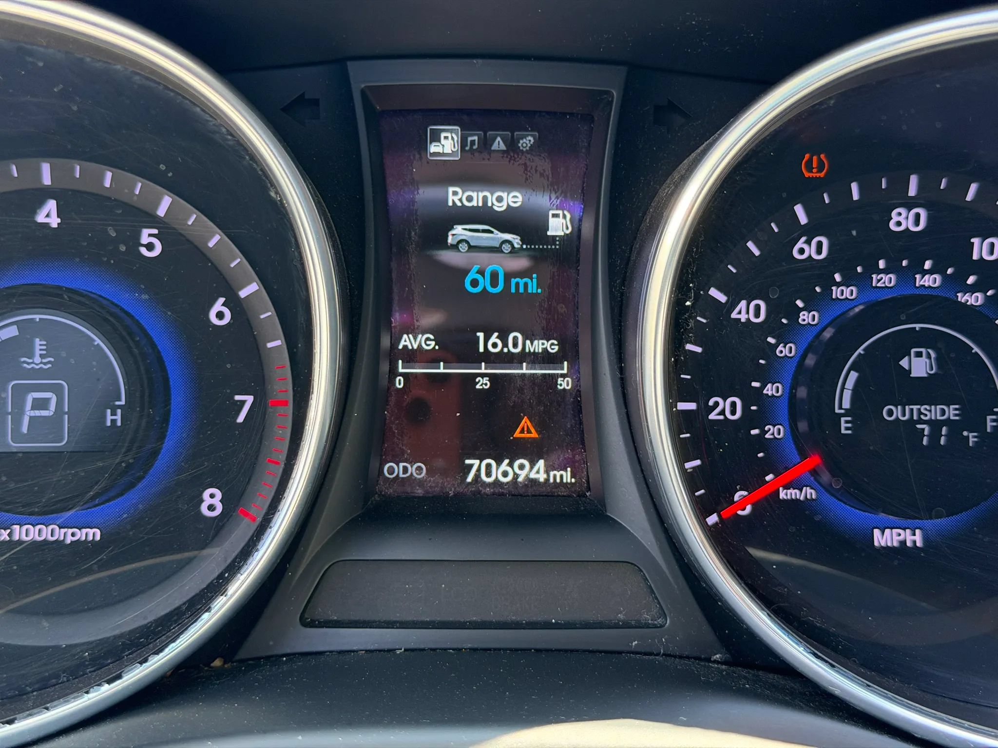 Used 2016 Hyundai Santa Fe Sport w/ Option Group 03 AWD/4WD image 16