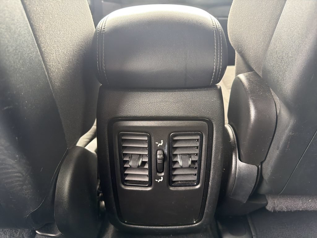 Used 2024 Dodge Durango SXT RWD image 21