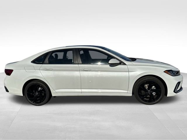 New 2026 Volkswagen Jetta SE image 6