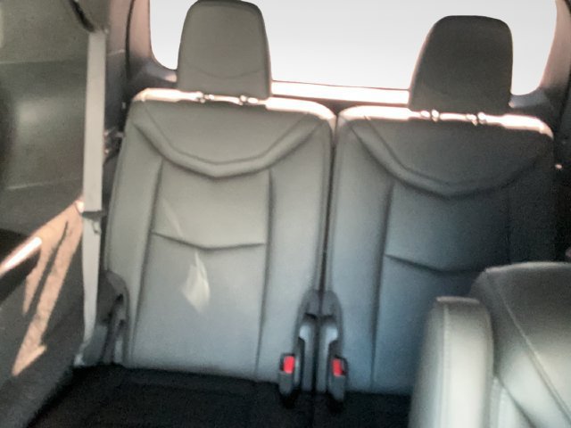 Used 2022 Cadillac XT6 Premium Luxury w/ Technology Package FWD image 17