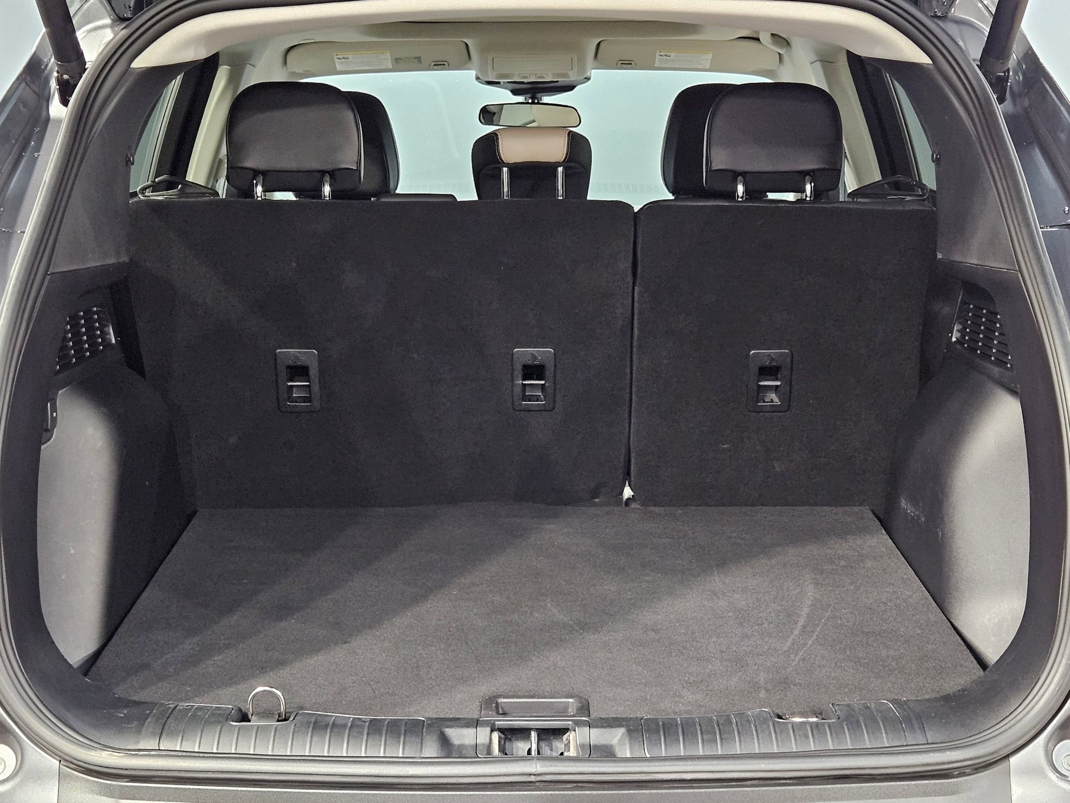 Used 2021 Ford Escape SEL image 18