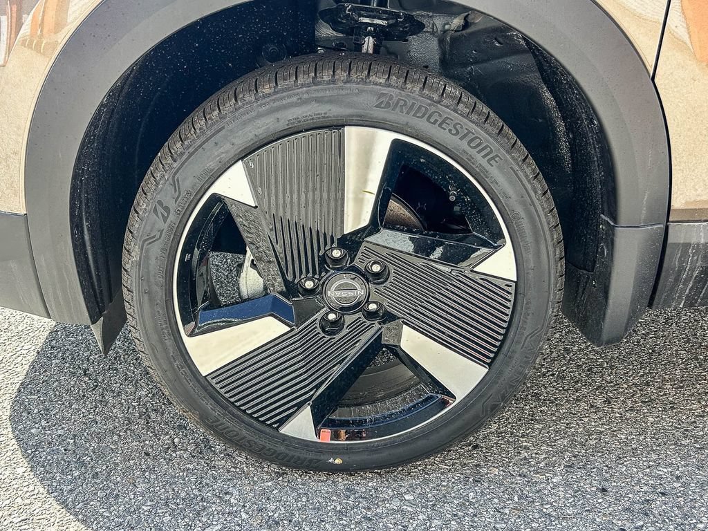 New 2026 Nissan Kicks SR FWD image 11
