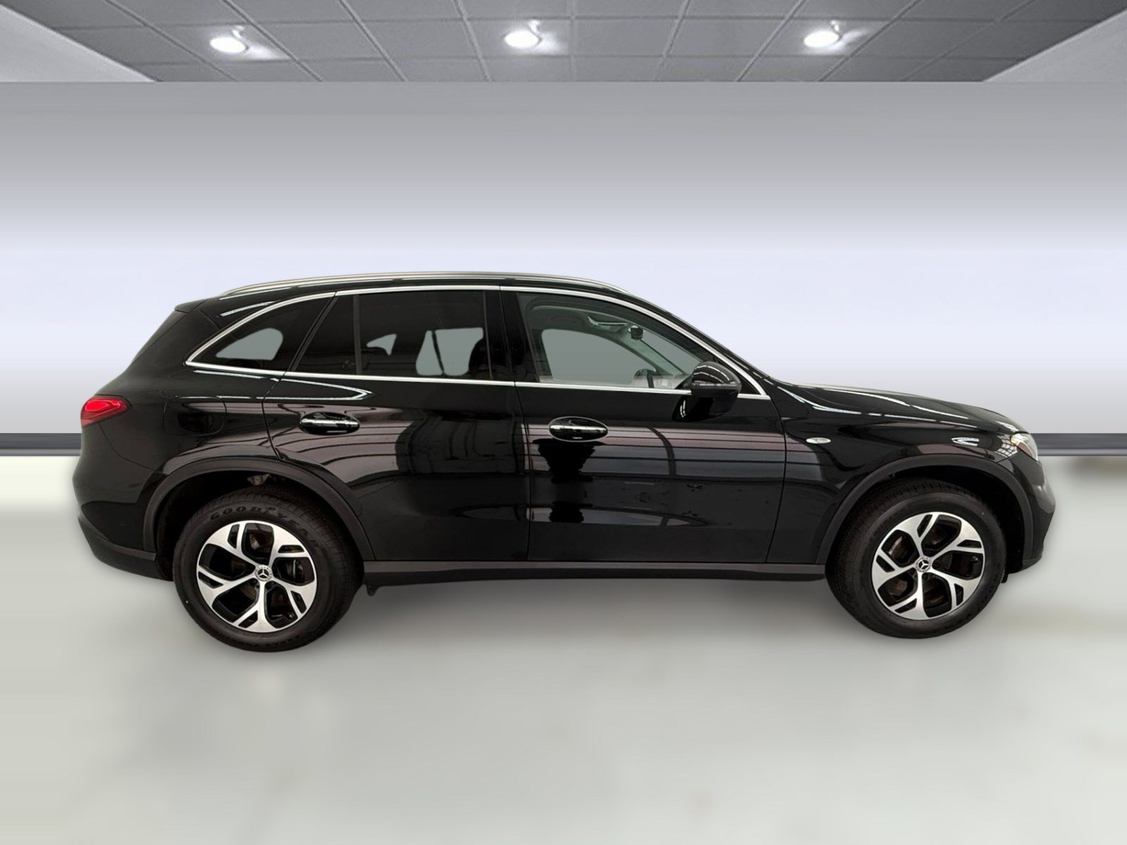 Certified 2025 Mercedes-Benz GLC 350e 4MATIC image 7